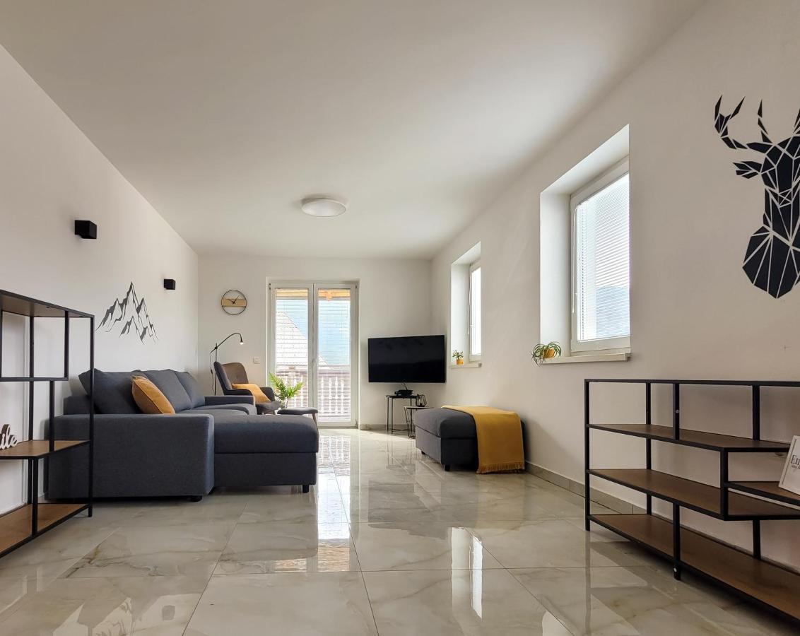 Apartments Julian Experience Rateče Eksteriør bilde
